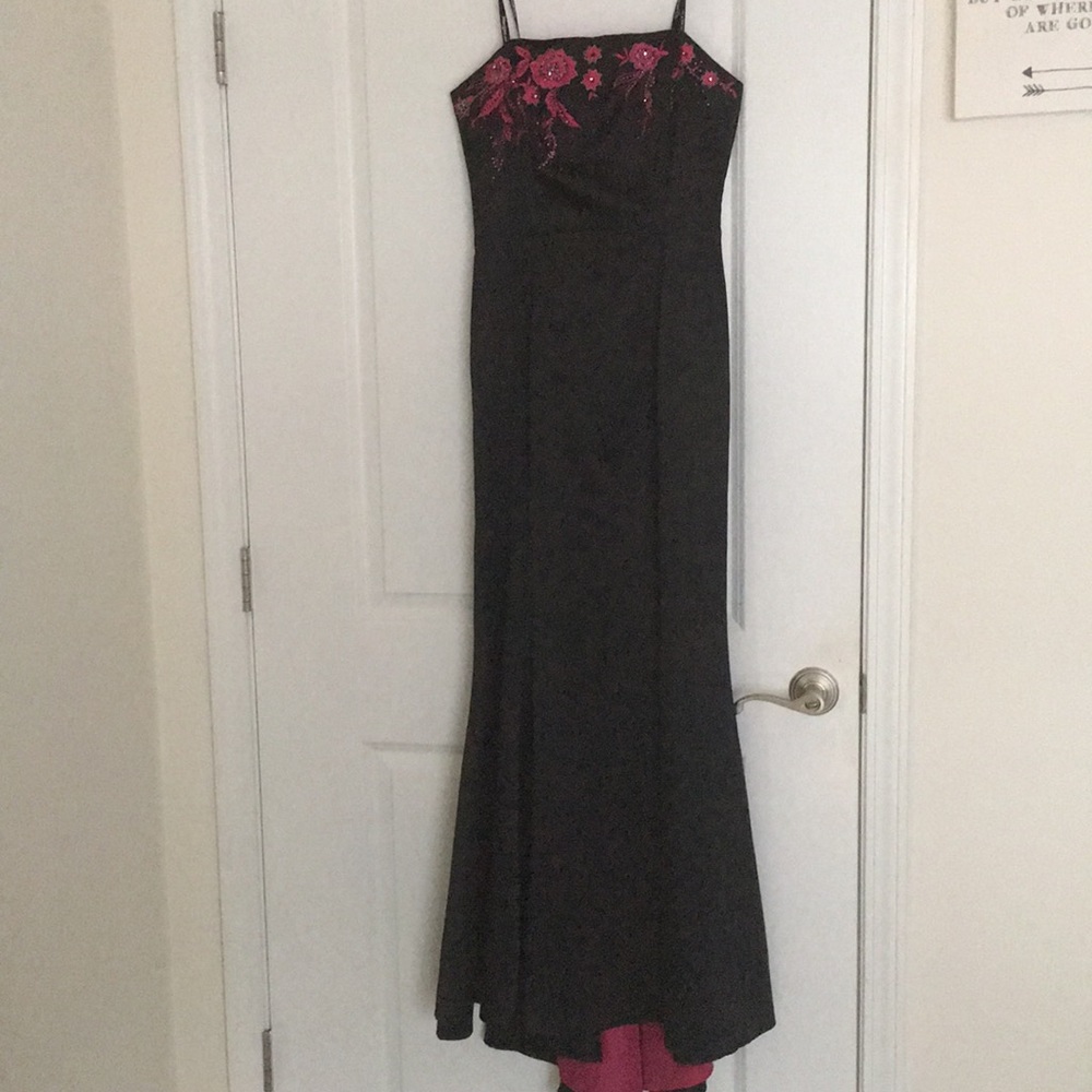 Morgan & Co. Black Strapless Prom Dress